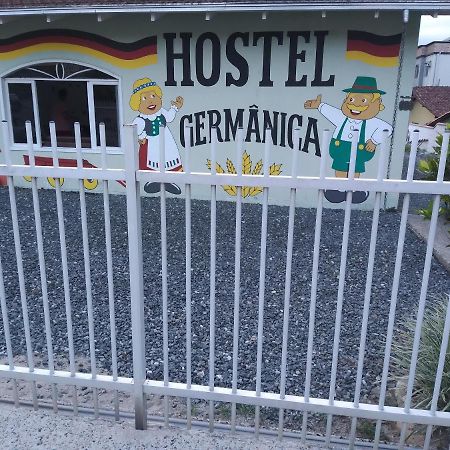 Hostel Germanica Жоинвили Экстерьер фото